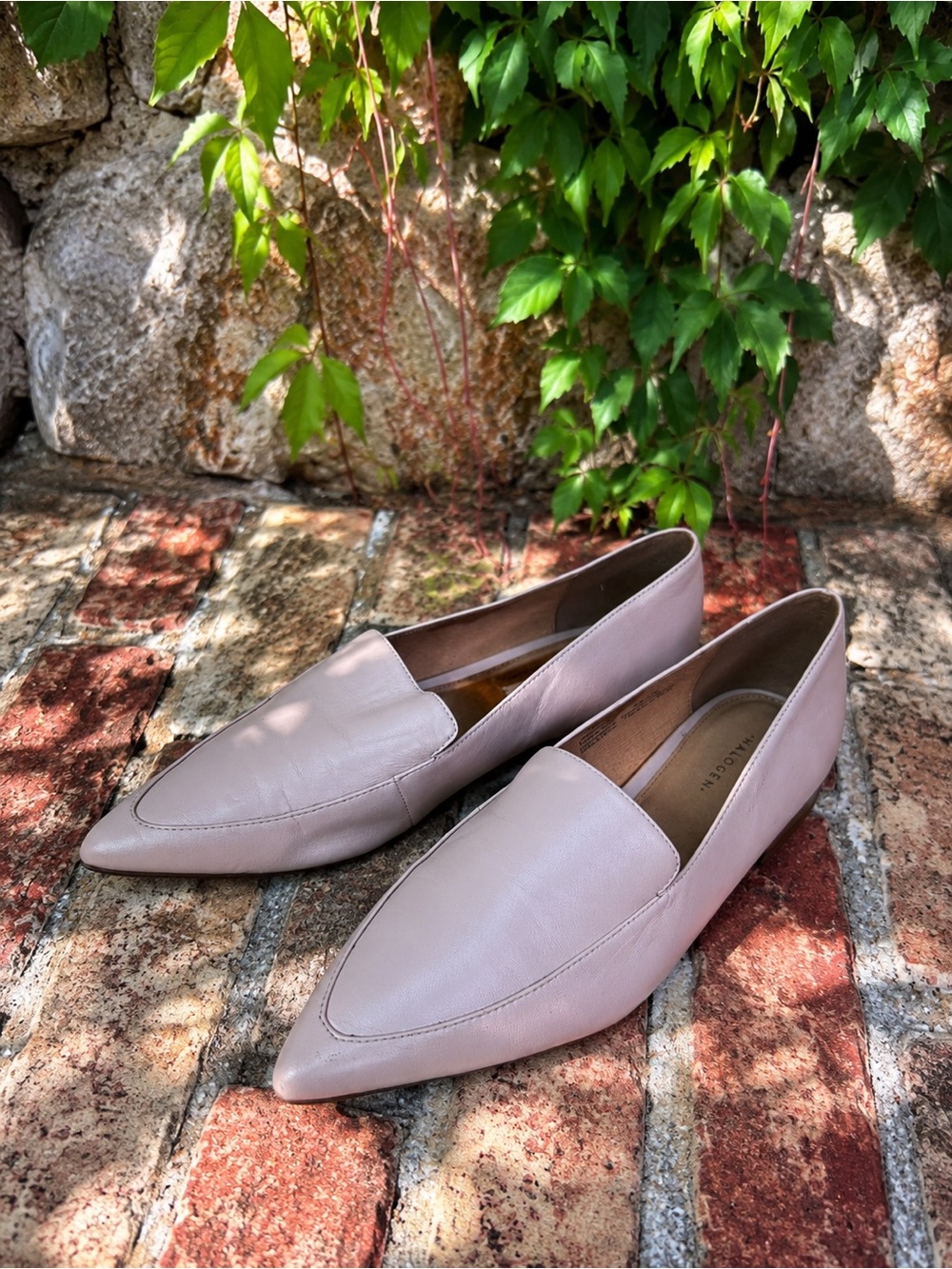 HALOGEN Blush Pink Leather Pointed Toe Casual Walkable Everyday Flats, 7.5